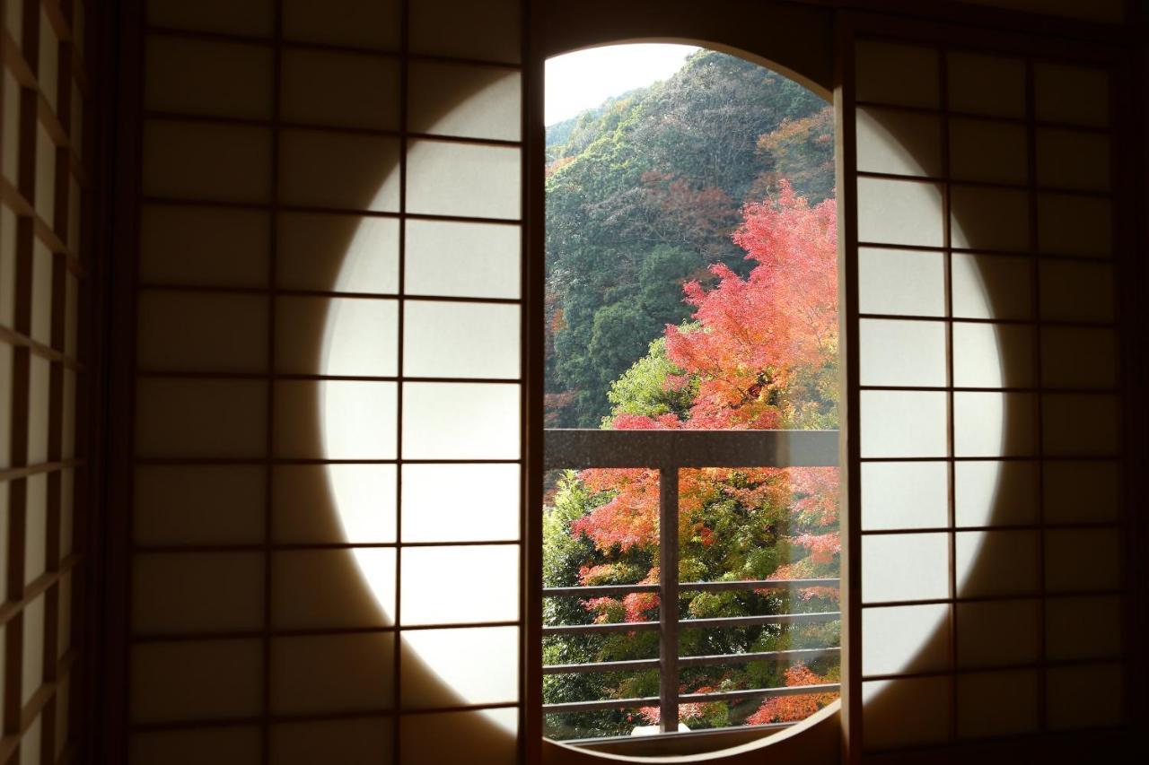 Отель Oku Yugawara Sansuirou Экстерьер фото